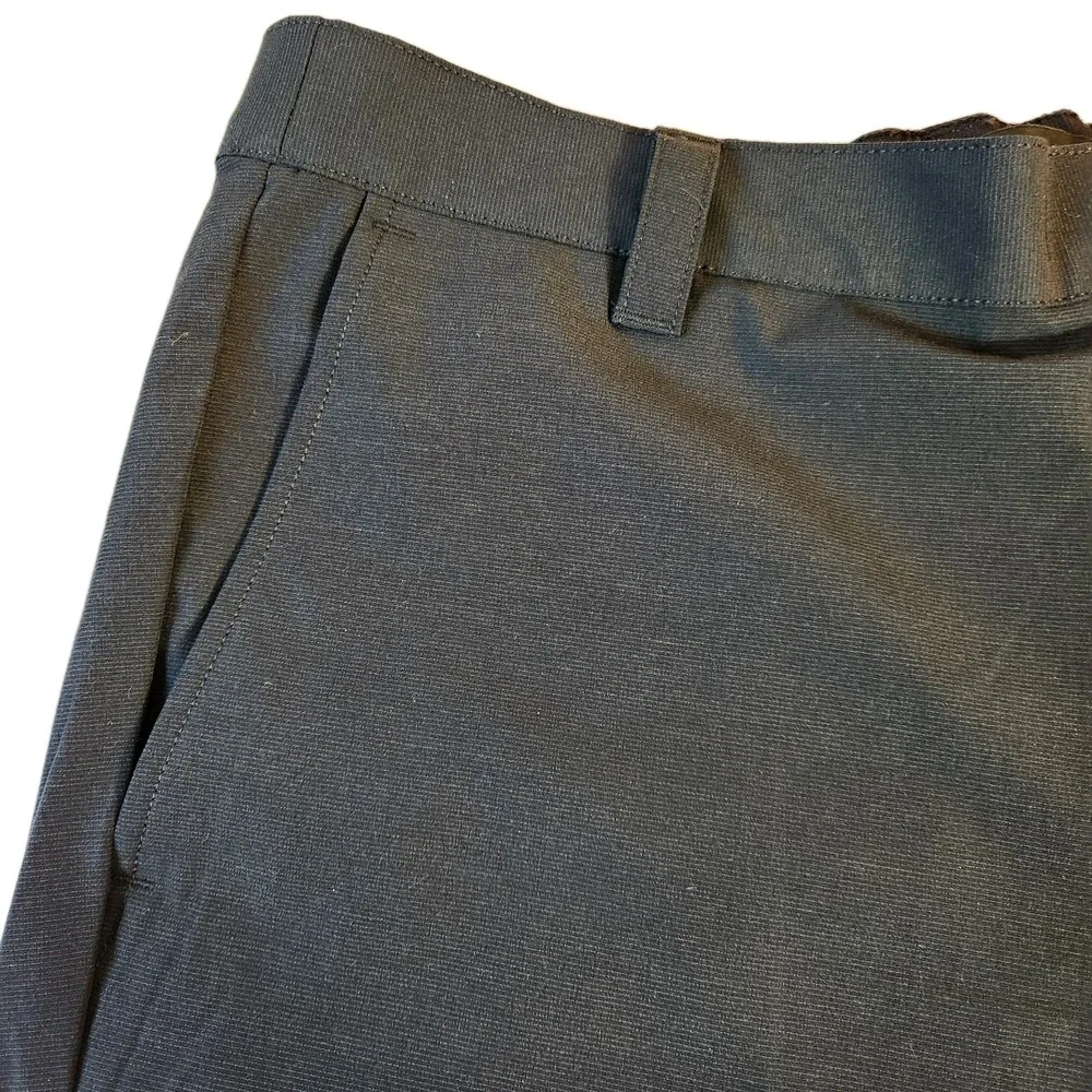 NWT Banana Republic Mens Black Comfort Flat Front Shorts Sz‎ 36 Chino Shorts NEW